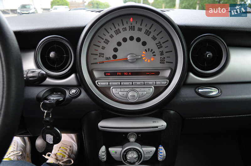 Хетчбек MINI Cooper 2010 в Києві