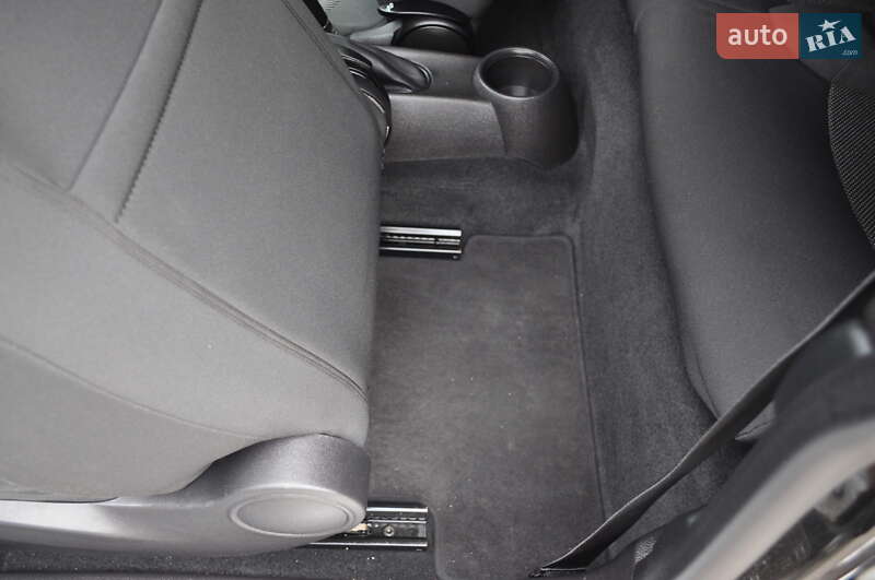 Хетчбек MINI Cooper 2010 в Києві