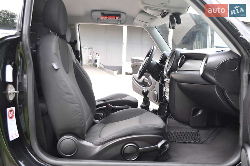 Хетчбек MINI Cooper 2010 в Києві
