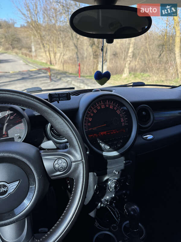 Хетчбек MINI Cooper 2012 в Рівному