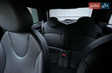 Хэтчбек MINI Cooper 2011 в 