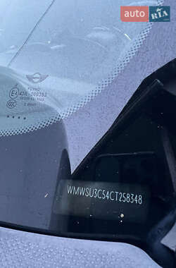 Хэтчбек MINI Cooper 2011 в 