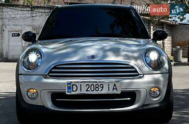 Хэтчбек MINI Cooper 2011 в 