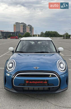 Хэтчбек MINI Cooper 2021 в Белогородке