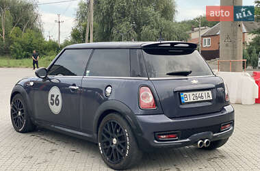 Хэтчбек MINI Cooper 2013 в 