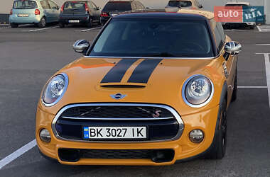 Хэтчбек MINI Cooper 2014 в 