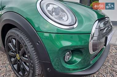 Хэтчбек MINI Cooper 2020 в 