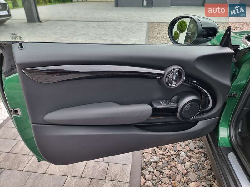 Хэтчбек MINI Cooper 2020 в Радивилове