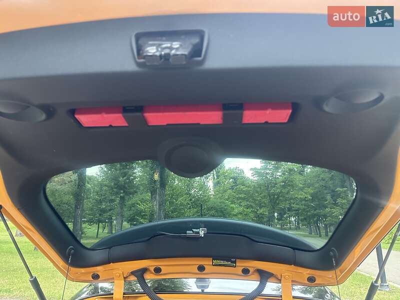 Хэтчбек MINI Cooper 2014 в Киеве фото 18 Хэтчбек MINI Cooper 2014 в Киеве