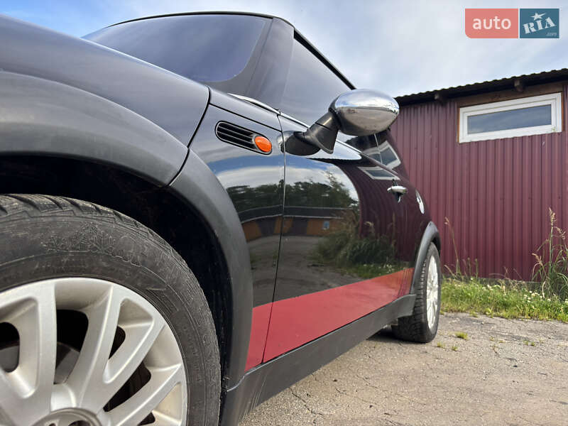 Хэтчбек MINI Cooper 2001 в Красилове