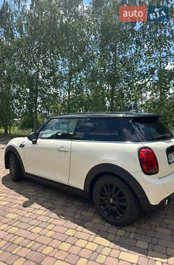 Хэтчбек MINI Cooper 2014 в 