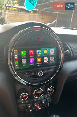 Хэтчбек MINI Cooper 2020 в 