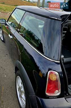 Хэтчбек MINI Cooper 2006 в 