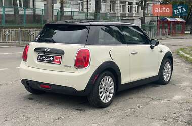 Хэтчбек MINI Cooper 2015 в 