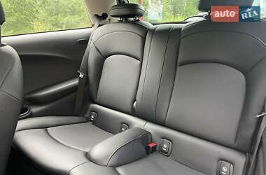 Хэтчбек MINI Cooper 2015 в 