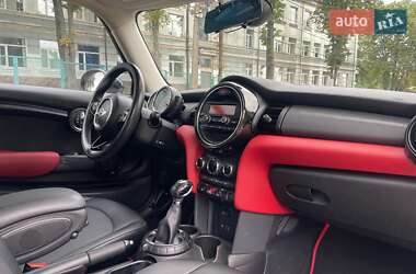 Хэтчбек MINI Cooper 2015 в 