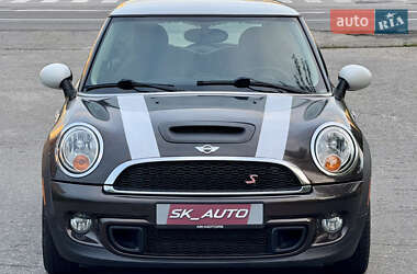 Хэтчбек MINI Cooper 2011 в 