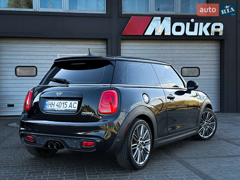 Хэтчбек MINI Cooper 2019 в Одессе