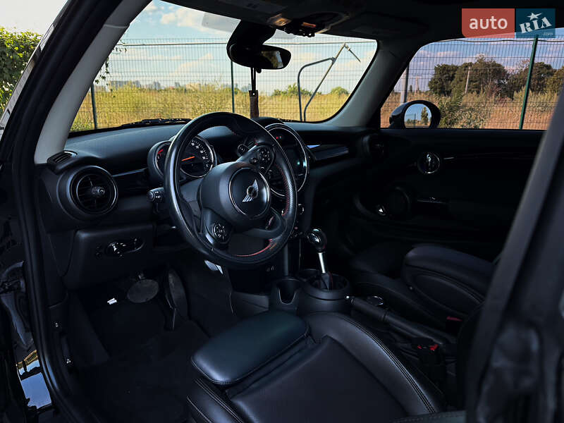 Хэтчбек MINI Cooper 2019 в Одессе