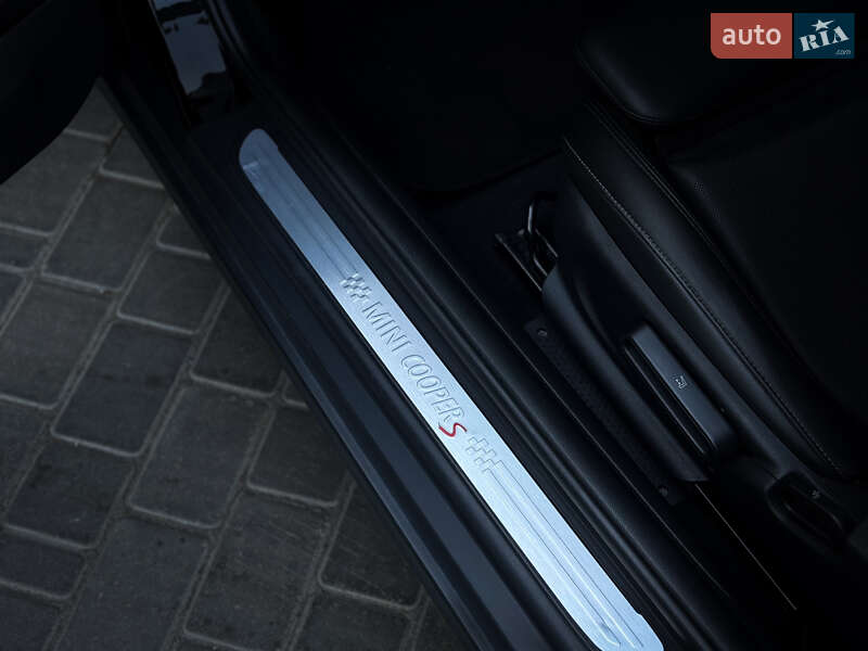 Хэтчбек MINI Cooper 2019 в Одессе