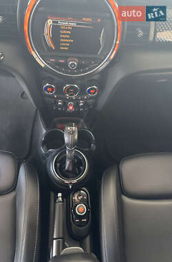 Хэтчбек MINI Cooper 2015 в 