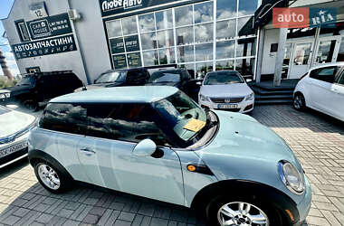 Хэтчбек MINI Cooper 2013 в 