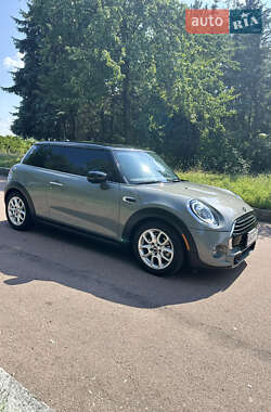 Хэтчбек MINI Cooper 2020 в 