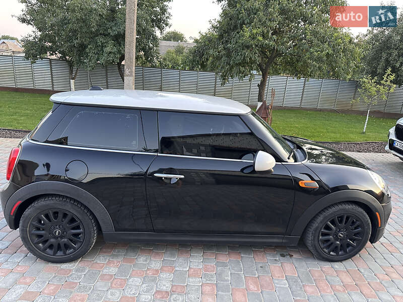 Хэтчбек MINI Cooper 2014 в Черкассах