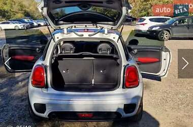 Хэтчбек MINI Cooper 2017 в 