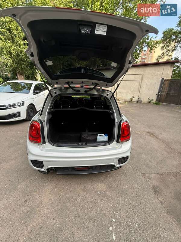 Хетчбек MINI Cooper 2017 в Одесі