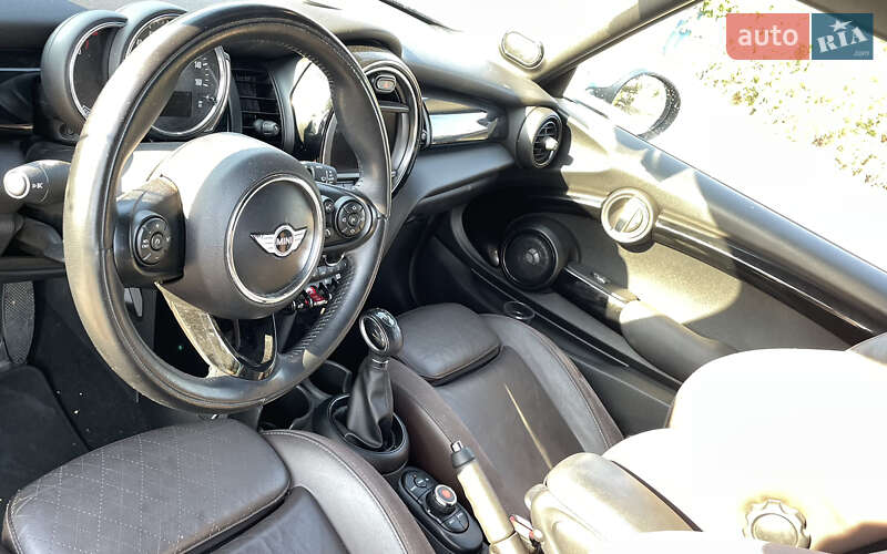 Хэтчбек MINI Cooper 2017 в Одессе