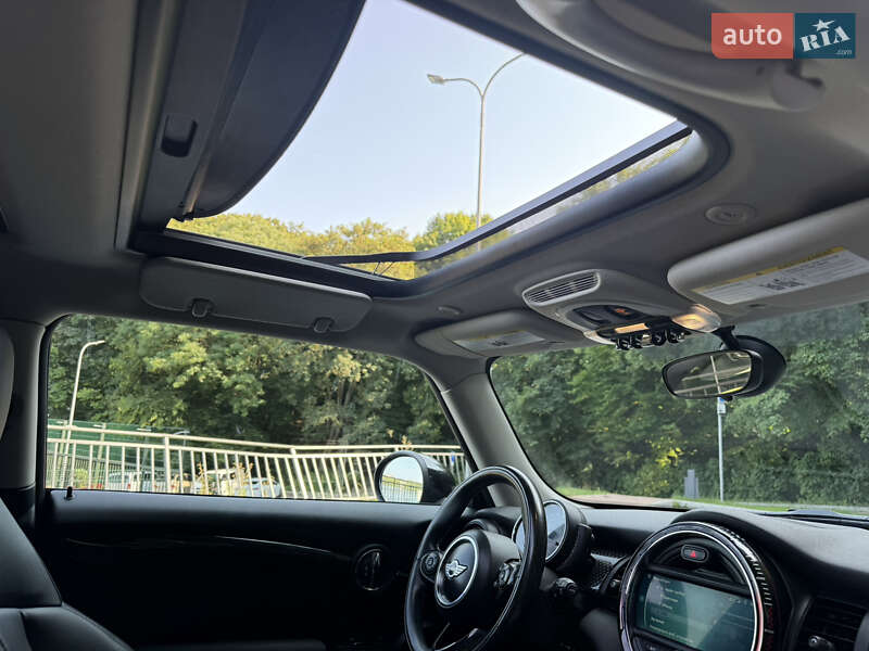 Хэтчбек MINI Cooper 2017 в Тернополе