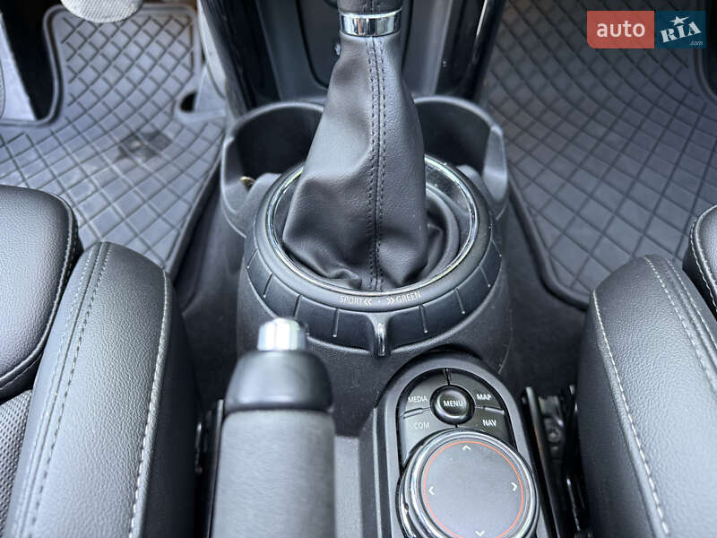 Хэтчбек MINI Cooper 2017 в Тернополе