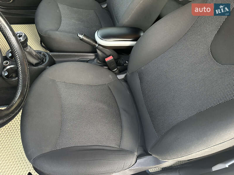 Хэтчбек MINI Cooper 2008 в Белой Церкви