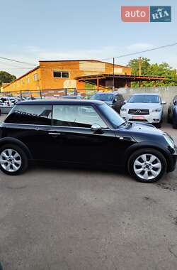 Хэтчбек MINI Cooper 2005 в 
