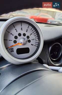 Хэтчбек MINI Cooper 2005 в 