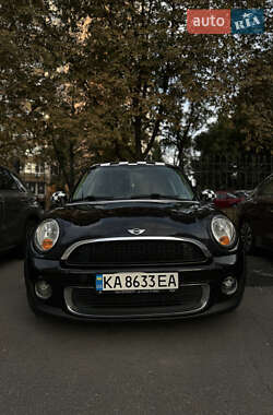 Хэтчбек MINI Cooper 2010 в 