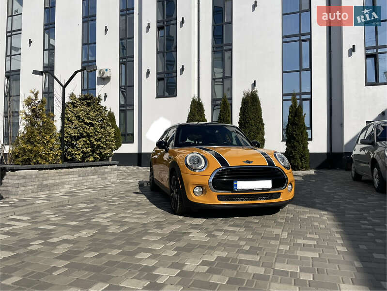 Хэтчбек MINI Cooper 2015 в Киеве