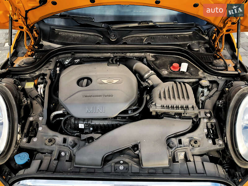Хэтчбек MINI Cooper 2015 в Киеве