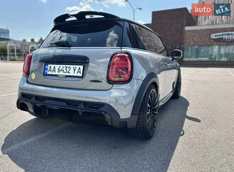 Хэтчбек MINI Cooper 2021 в Киеве