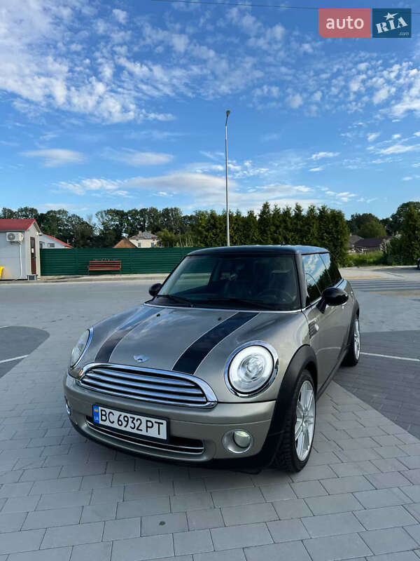 Хэтчбек MINI Cooper 2007 в Львове