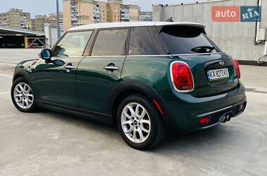 Хэтчбек MINI Cooper 2016 в 