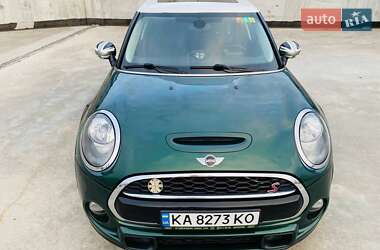 Хэтчбек MINI Cooper 2016 в 