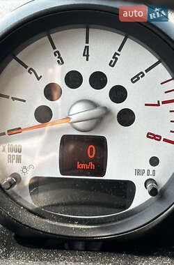 Хэтчбек MINI Cooper 2013 в 