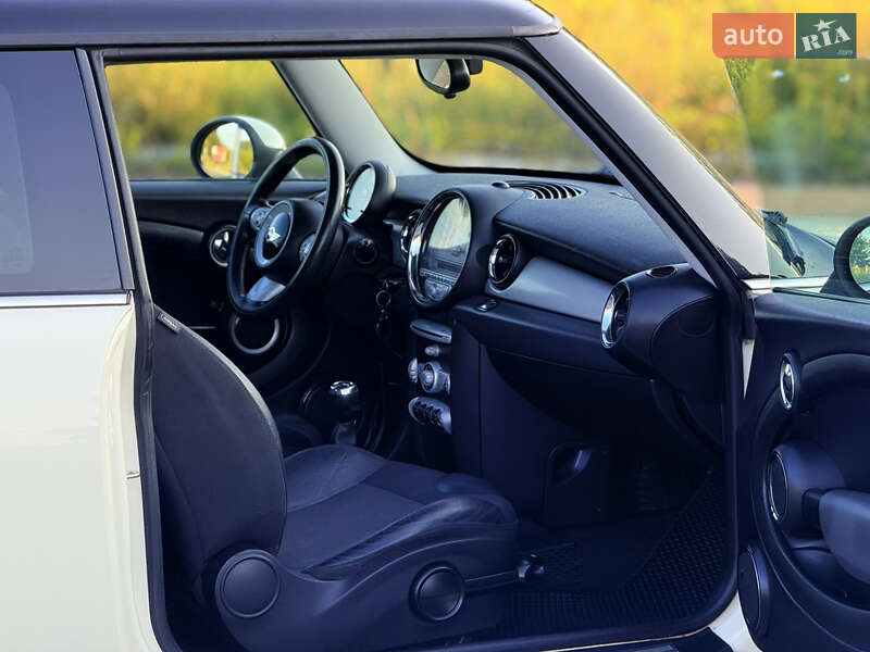 Хэтчбек MINI Cooper 2007 в Мене