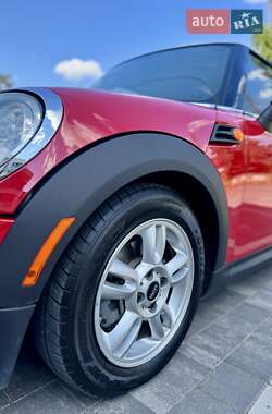 Хэтчбек MINI Cooper 2013 в 