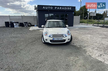 Хэтчбек MINI Cooper 2012 в 