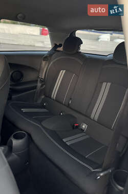 Хэтчбек MINI Cooper 2021 в 