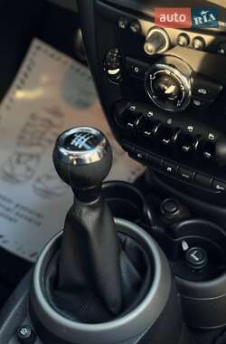 Хэтчбек MINI Cooper 2011 в 