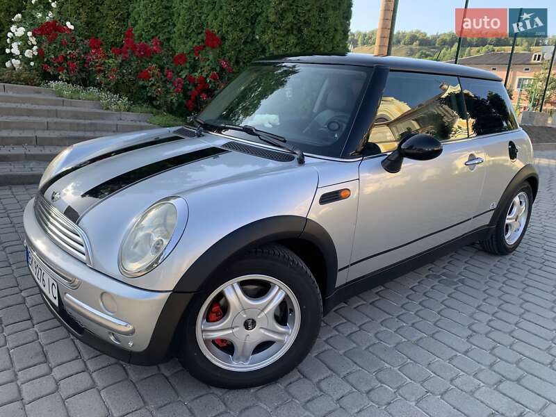 Хэтчбек MINI Cooper 2001 в Кременце